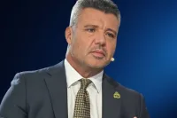 Sadettin Saran’dan Net Mesaj: “Fenerbahçe İçin Geçiciyiz, Menfaat Derneklerine İzin Yok”