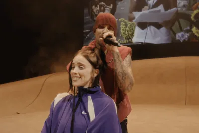 Justin Bieber Coachella sahnesinde Billie Eilish’e şarkı söyledi, SZA ile düet yaptı