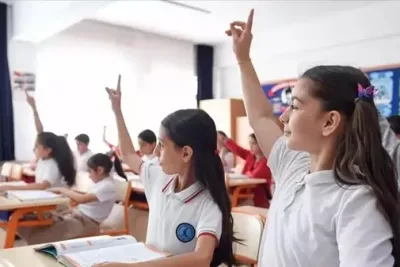 24 Nisan 2026 Cuma okullar tatil mi? 4 gün tatil iddialarının aslı