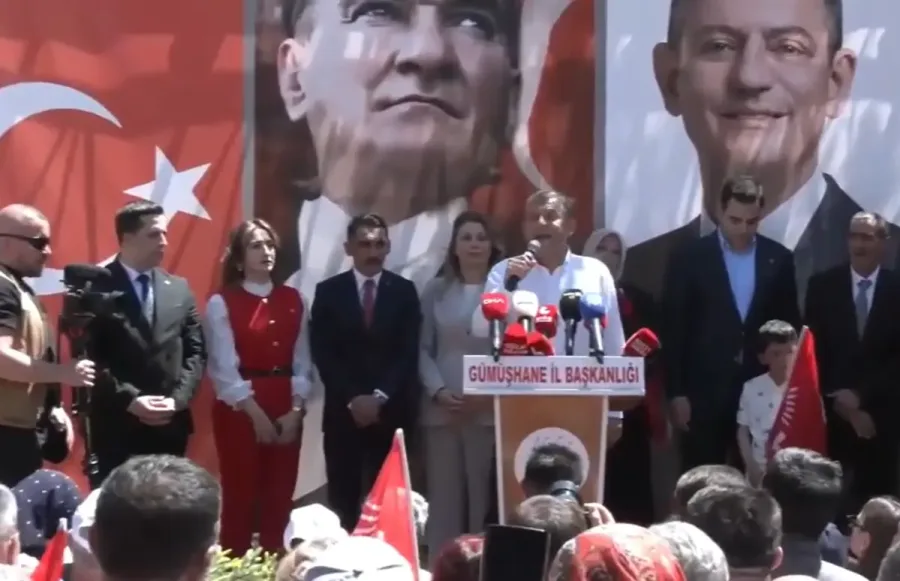 Özgür Özel ara seçim mesajı için sahaya indi: Bölgeden güçlü destek aldı